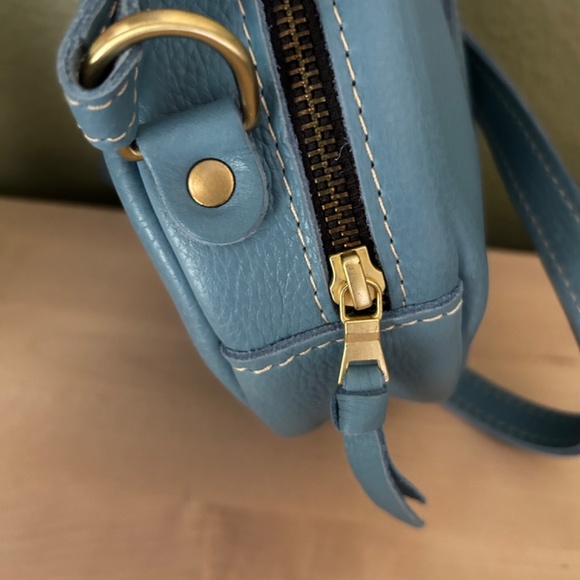 Portland Leather Small Circle Crossbody Bag in DREAM - Picture 6 of 6